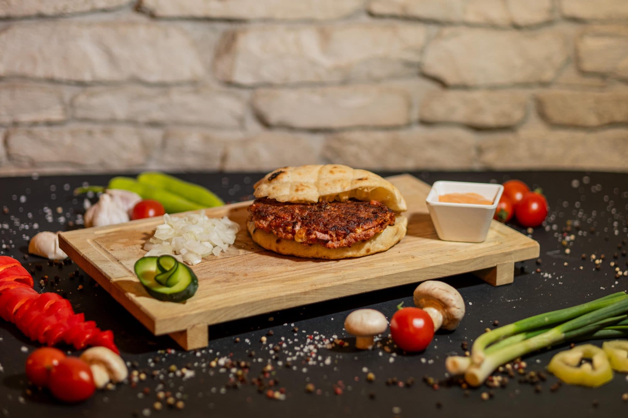Gurmanska pljeskavica (200 gr)