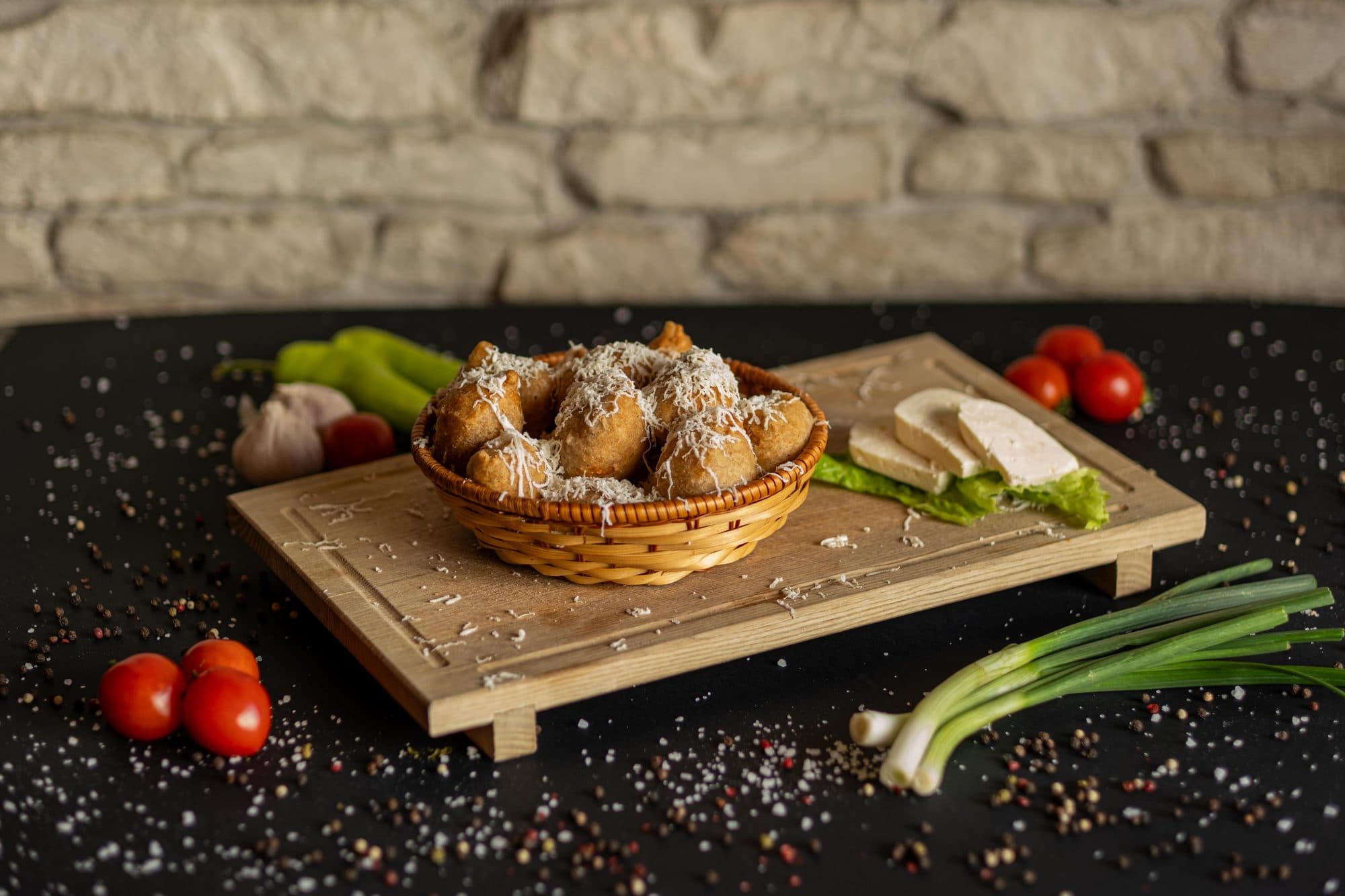 Uštipci sa sirom (12 kom, vlašićki sir 100 gr)